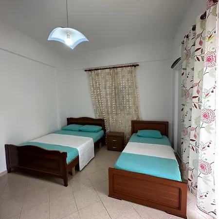 招待所 Agalliu 卡萨米尔