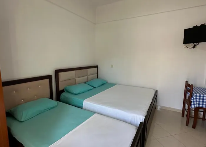 Agalliu Maison d'hôtes *