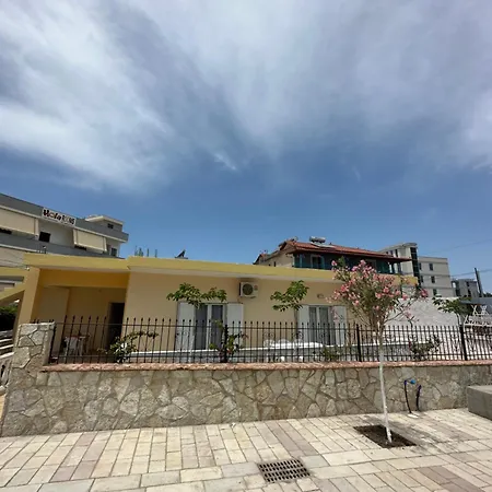 Agalliu Πανσιόν