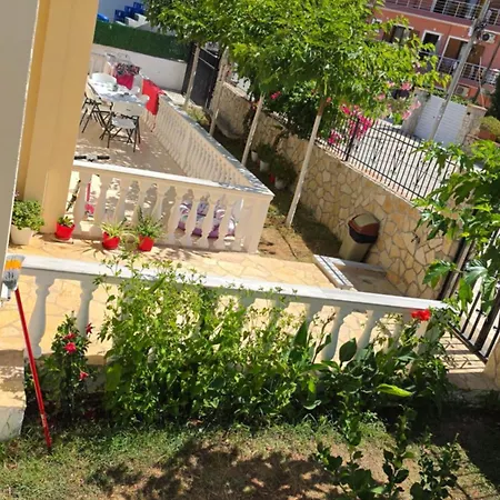 Agalliu Guest house